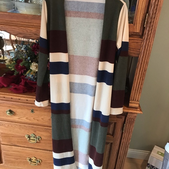 Sweaters - Like new long cardigan